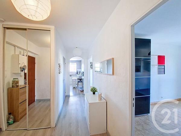 Appartement F4 à vendre  4 pièces - 79,43 m2 ST FONS - 69