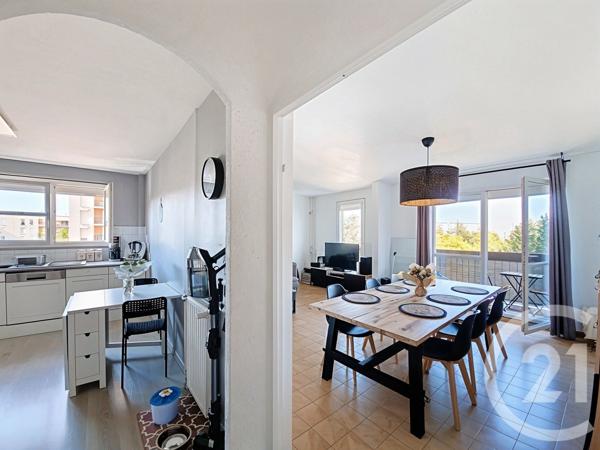 Appartement F4 à vendre  4 pièces - 79,43 m2 ST FONS - 69