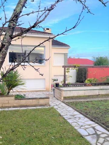 Maison à CHOLET, 49300 - 7 pièces 143m²