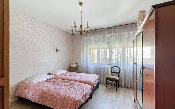 Maison à vendre    5 pièces • 168 m2 La Rochelle