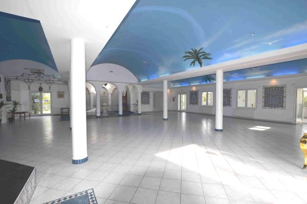 Murs commerciaux  à vendre 420 m² Garons