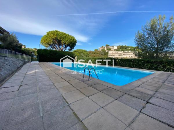 Studio rénové entièrement à Villeneuve-Loubet