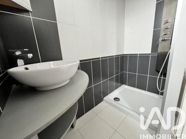 Location maison 5 pièces 73 m² Longpré-les-Corps-Saints