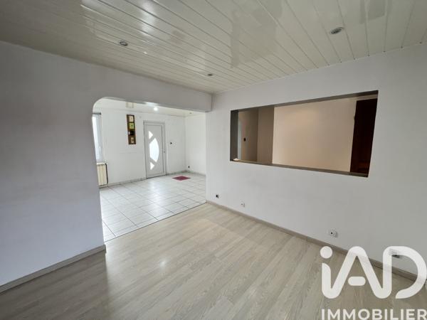 Location maison 5 pièces 73 m² Longpré-les-Corps-Saints