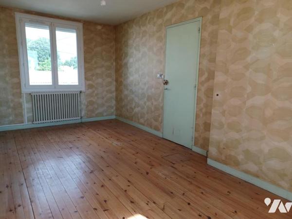 Maison à rafraîchir offrant potentiel