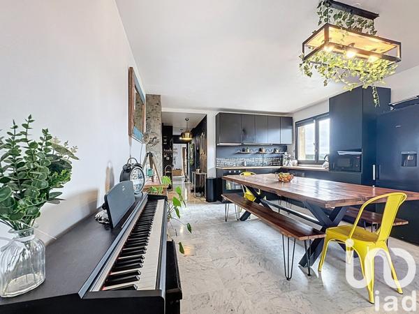 Appartement 3 pièces de 63 m² à Six-Fours-les-Plages (83140)