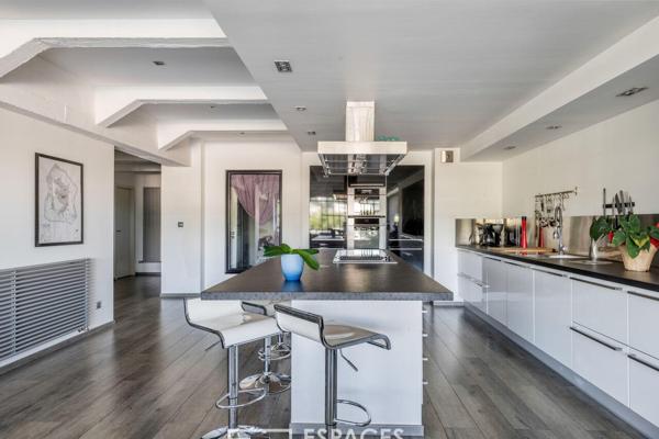 Loft avec vue sur la Saône dans une ancienne biscuiterie