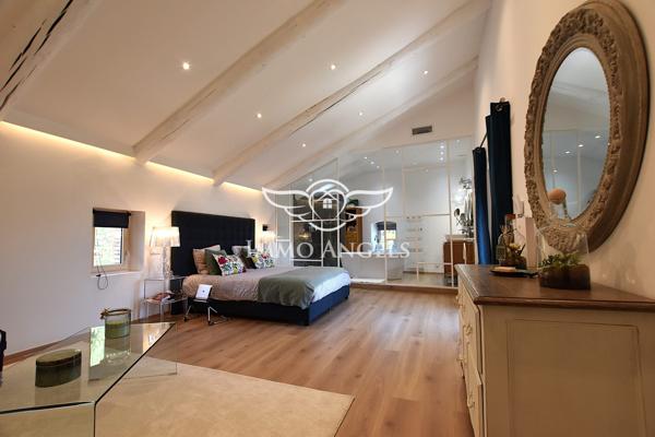 Propriété d’Exception au Cœur de Sainte-Cécile-les-Vignes