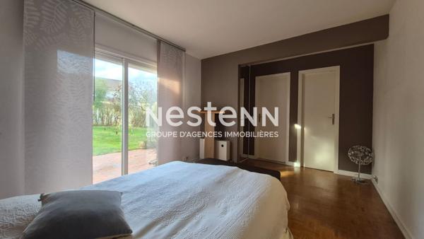 Nestenn IGNY - Maison indépendante de 202m² avec 4 chambres, Quartier Vilgénis, Séjour triple exposition, Jardin, sous-sol total, garage, Proche école Steiner et collège, Axes routiers A6/ A10/N118 faciles d'accès.