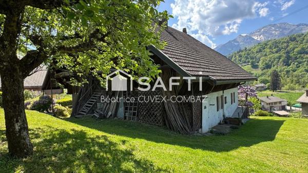 Ferme authentique avec terrain constructible 2813 m2