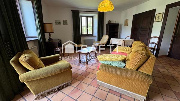 Ferme authentique avec terrain constructible 2813 m2