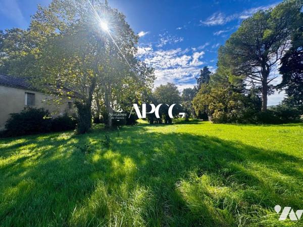 ENSEMBLE IMMOBILIER - FORT POTENTIEL - A RENOVER EN DROME PROVENCALE 