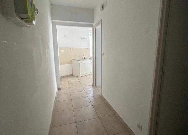 Appartement à louer    2 pièces • 43 m2 Lablachère