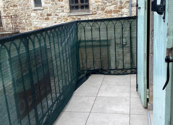 Appartement à louer    2 pièces • 43 m2 Lablachère