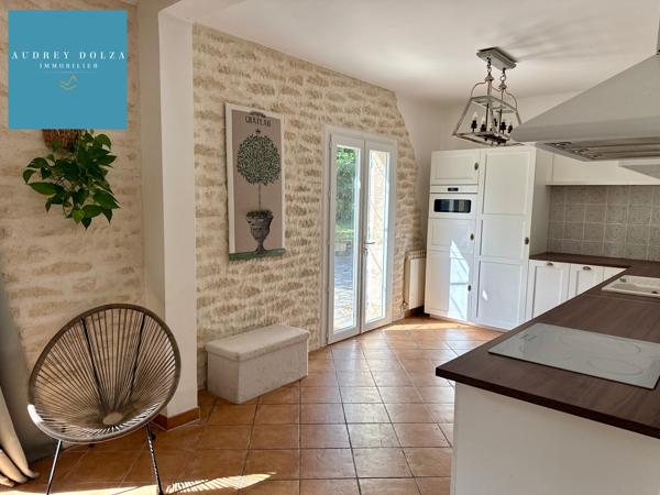 Propriété familiale de 185 m² de plain-pied avec grandes dépendances - Salon de Provence - 940 000€ FAI