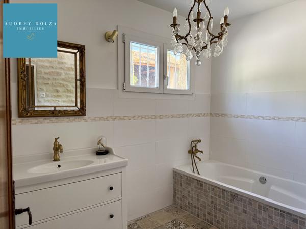 Propriété familiale de 185 m² de plain-pied avec grandes dépendances - Salon de Provence - 940 000€ FAI