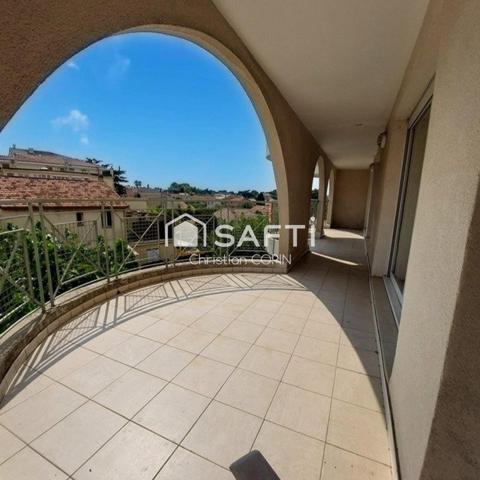 GRAND T3  95M2+TERRASSE+ASCENSEUR+PLACE DE PARKING PRIVEE