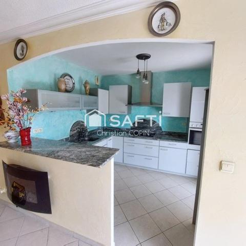 GRAND T3  95M2+TERRASSE+ASCENSEUR+PLACE DE PARKING PRIVEE