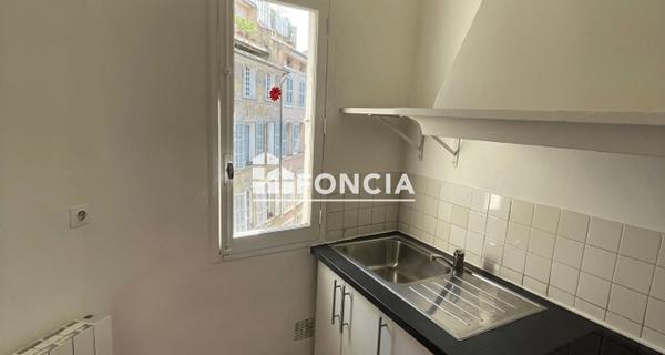Location Studio 23.65 m² - Aix-en-provence 13100