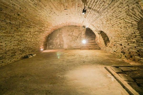 Maison à vendre    4 pièces •    Castelsarrasin