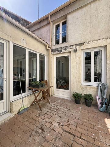 Maison de ville - 3 chambres - Cour