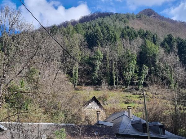 grange de 22,5 m2 au sol sur 2 étages