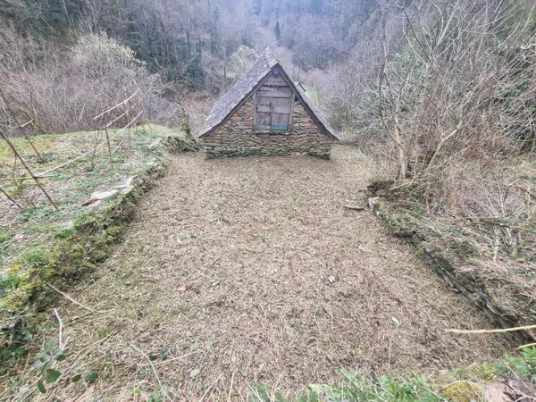 grange de 22,5 m2 au sol sur 2 étages