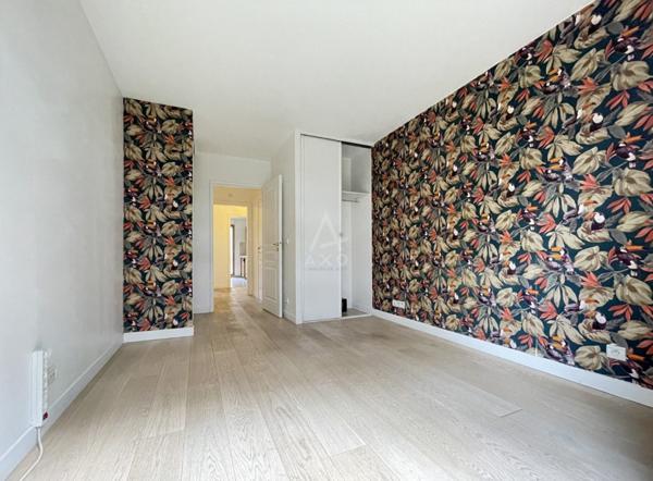 LEVALLOIS-PERRET/ F2 AVEC 2 TERRASSES, CAVE ET PARKING