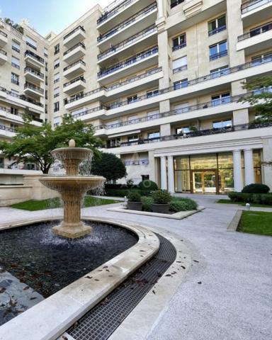 LEVALLOIS-PERRET/ F2 AVEC 2 TERRASSES, CAVE ET PARKING