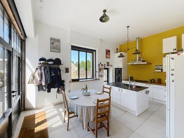 Maison 309 228 € Montlouis-sur-Loire 5 p 142 m² DPE C