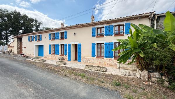 BOURNEZEAU MAISON A VENDRE 8 pièce(s) 174.76 m²
