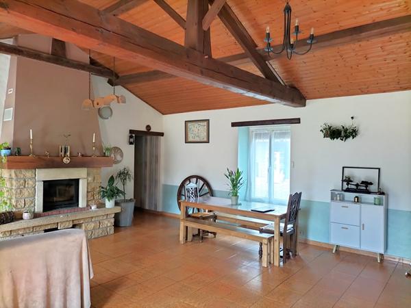 Longère Bouin 5 pièce(s) 114 m2