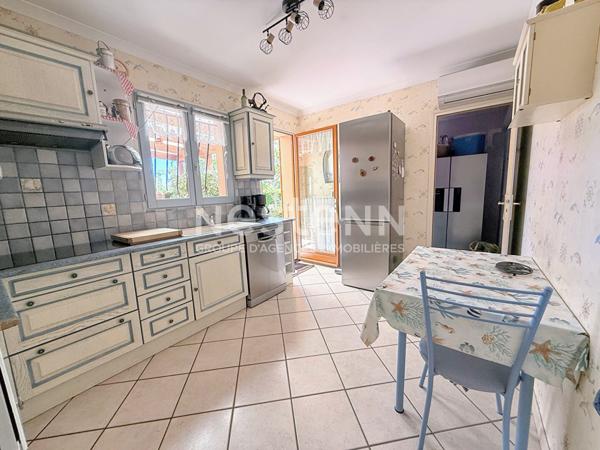 VILLA T5 DE 120 M2 AVEC GARAGE SUR TERRAIN DE 1379 M2