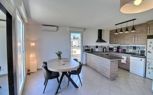 Appartement à vendre    4 pièces • 89,75 m2 Marseille 13