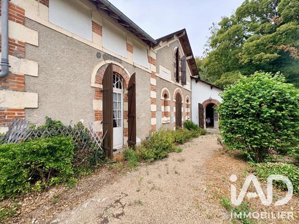 Maison à vendre 5 pièces 170 m² Saint-Germain-du-Puy