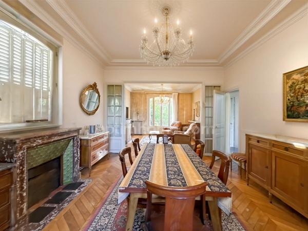 PROPRIETE -  MAISON BOURGEOISE D'EXCEPTION 10 PIECES - 785 000 EUROS - TERRAIN 2000 m2