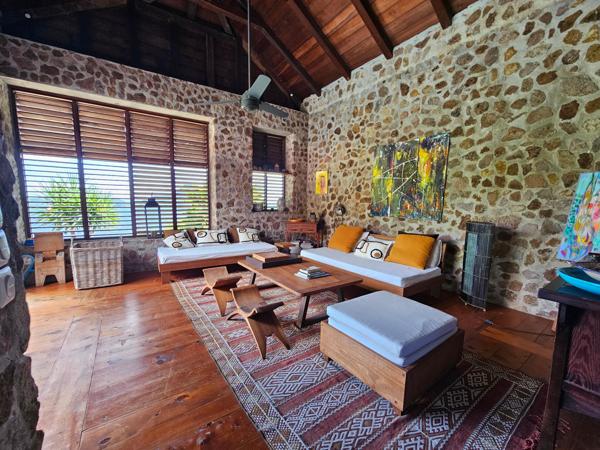 Propriété hors normes Baie des Saintes Antilles françaises