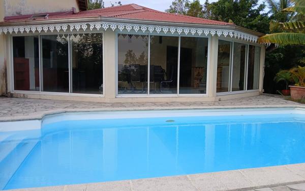 Maison à vendre    4 pièces •  Le Diamant