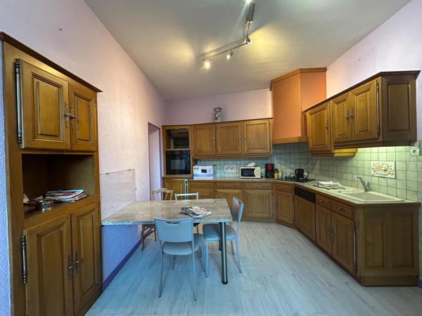 Maison de maître de caractère au cœur du Mêle-sur-Sarthe