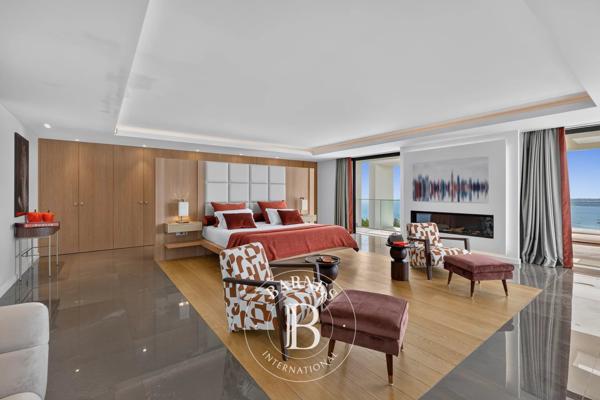 Cannes, Villa 8 Chambres -  1 400 m² à vendre