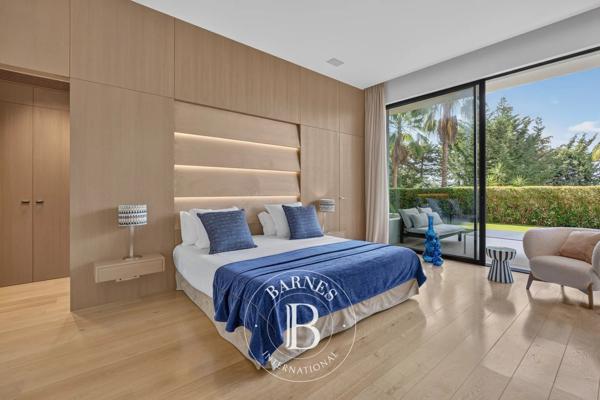 Cannes, Villa 8 Chambres -  1 400 m² à vendre