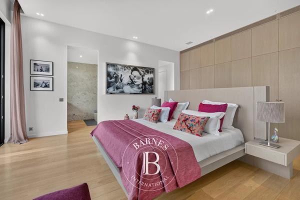 Cannes, Villa 8 Chambres -  1 400 m² à vendre