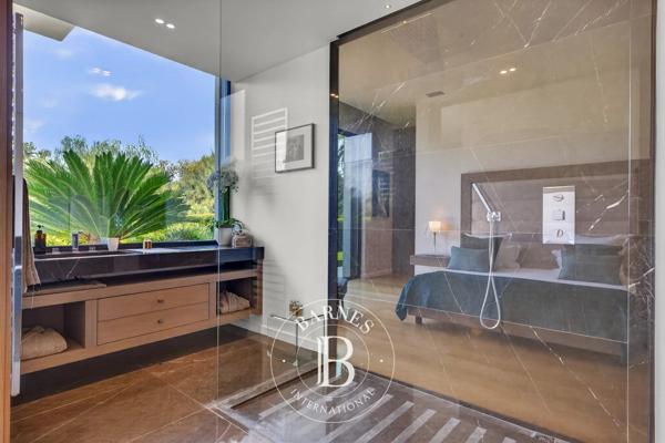 Cannes, Villa 8 Chambres -  1 400 m² à vendre