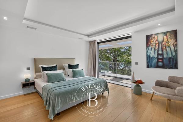 Cannes, Villa 8 Chambres -  1 400 m² à vendre