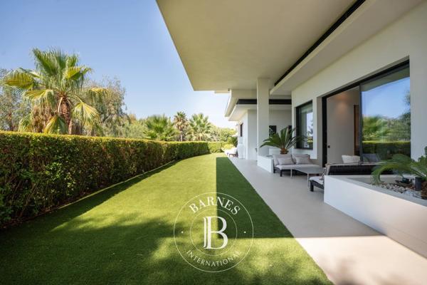 Cannes, Villa 8 Chambres -  1 400 m² à vendre