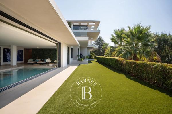 Cannes, Villa 8 Chambres -  1 400 m² à vendre