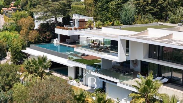 Cannes, Villa 8 Chambres -  1 400 m² à vendre