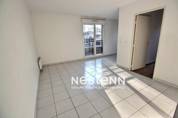 T3 60 m², Résidence 2015, garage, tramway, métro, commerces et écoles à 2 min, Vénissieux Parilly