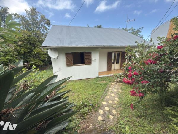 Maison  T3 avec jardin arboré -CARROSSE  Saint-Joseph