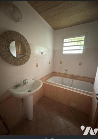 Maison  T3 avec jardin arboré -CARROSSE  Saint-Joseph